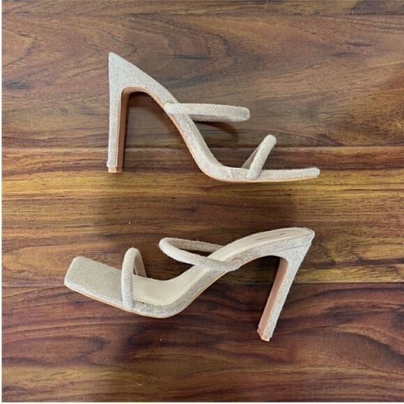 NWOT Pretty Little Thing Slide Square Toe Strappy Heels - Picture 2 of 7